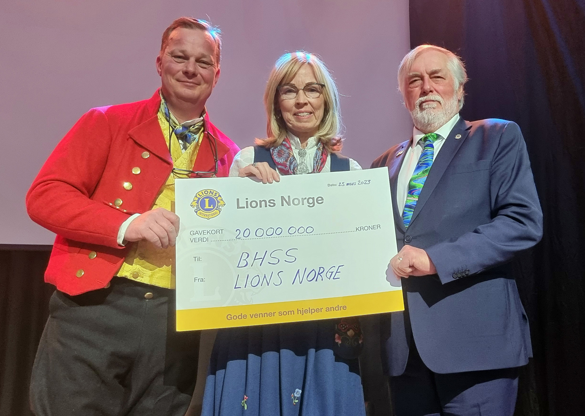 Lions Røde Fjær overrekker milliongave til BHSS